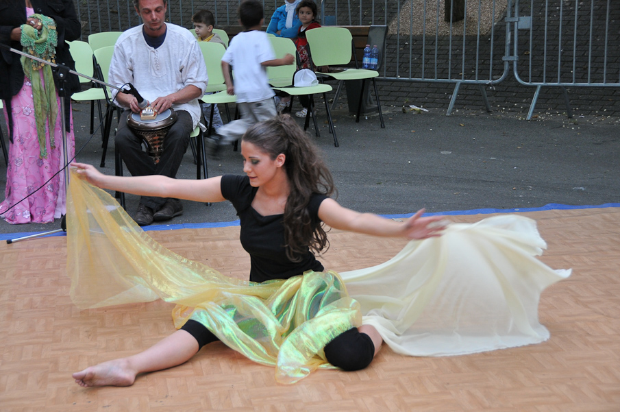 Maison de Quartier Champs Elysees Evry - Danse Orientale 015.jpg